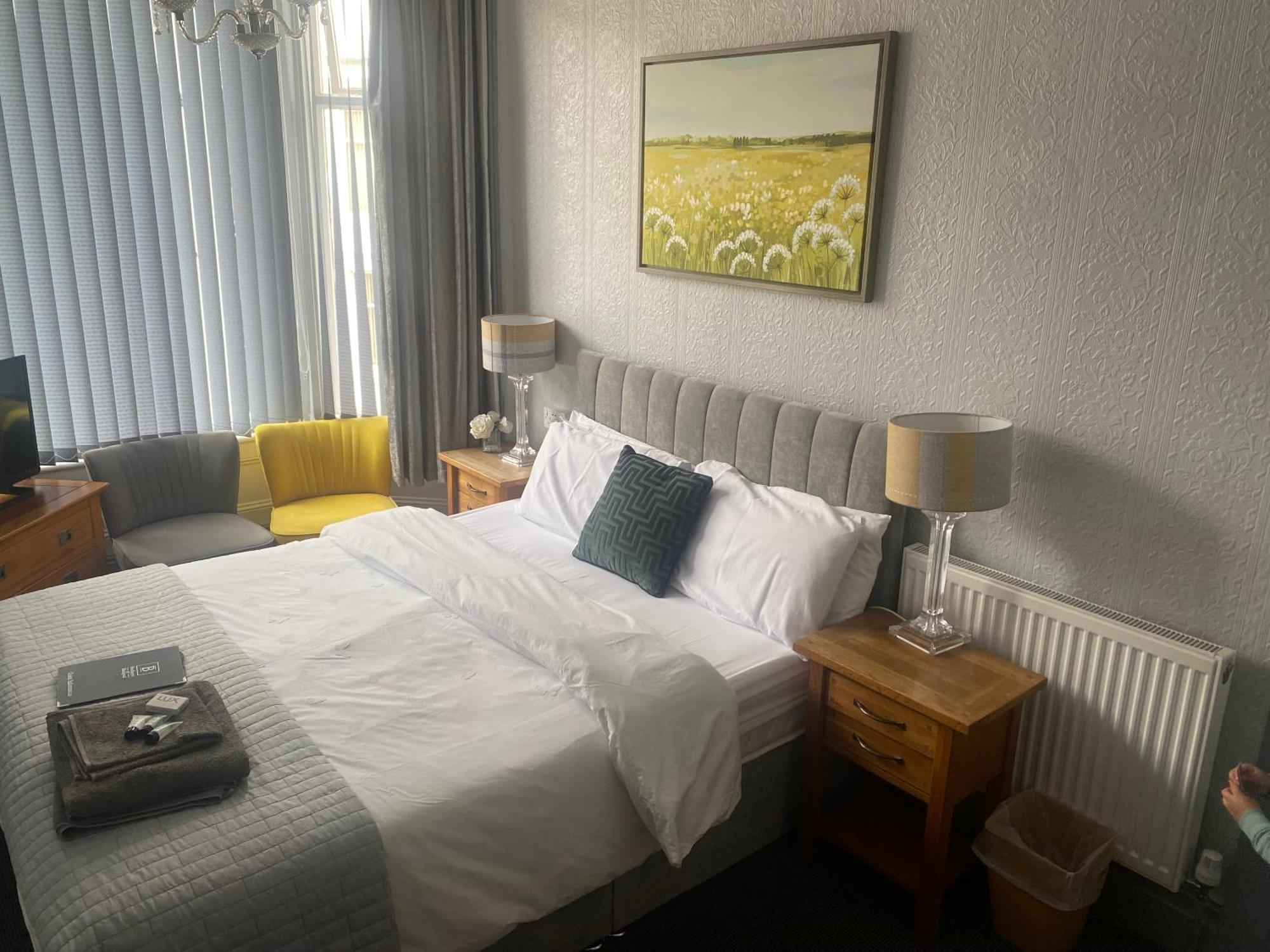 Hotel Bradburys Of